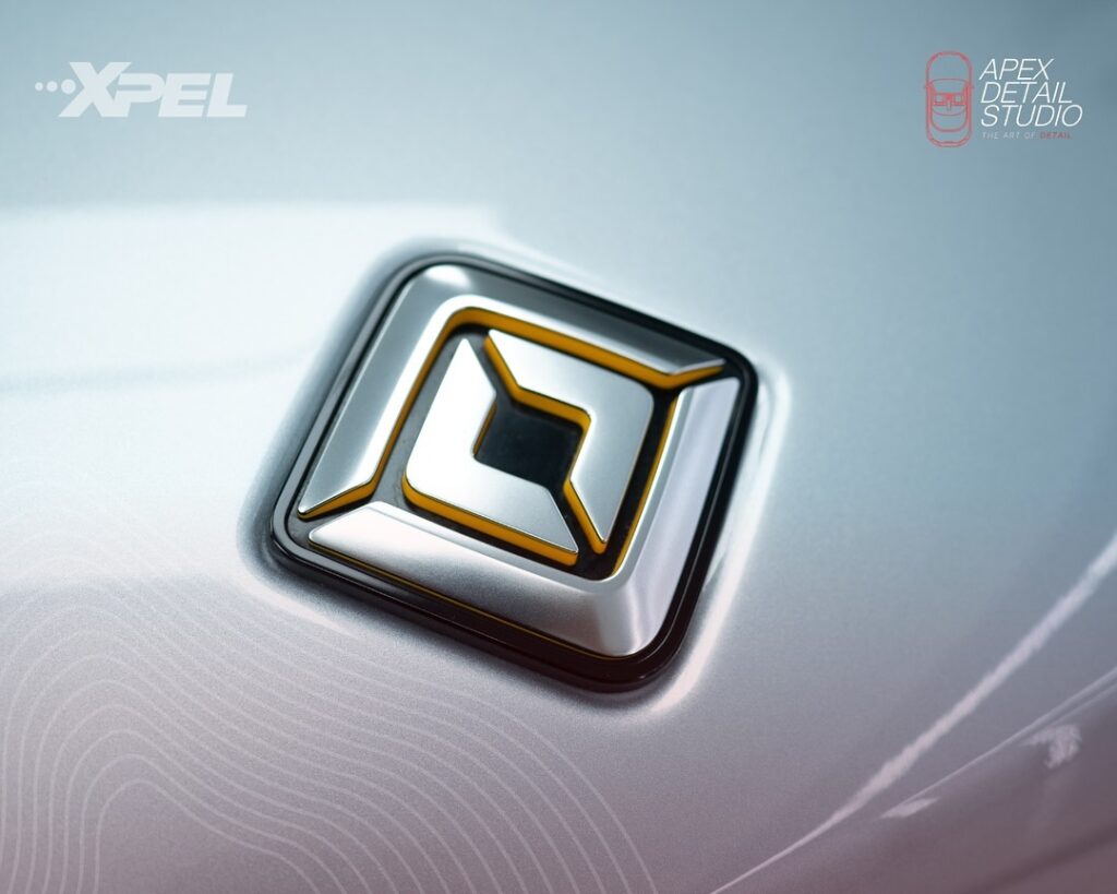 Rivian R1T Logo